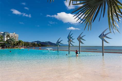 Destination Cairns .